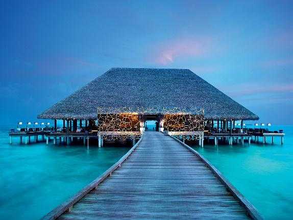 Luksus bez granic na Malediwach! Rajskie wczasy z CARTER